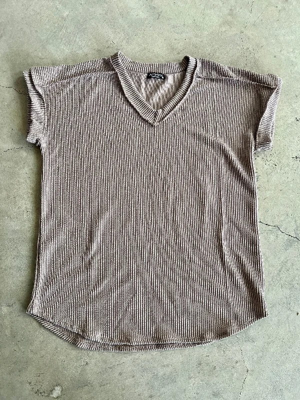 PLUS Room to Breath Mocha Ribbed Top